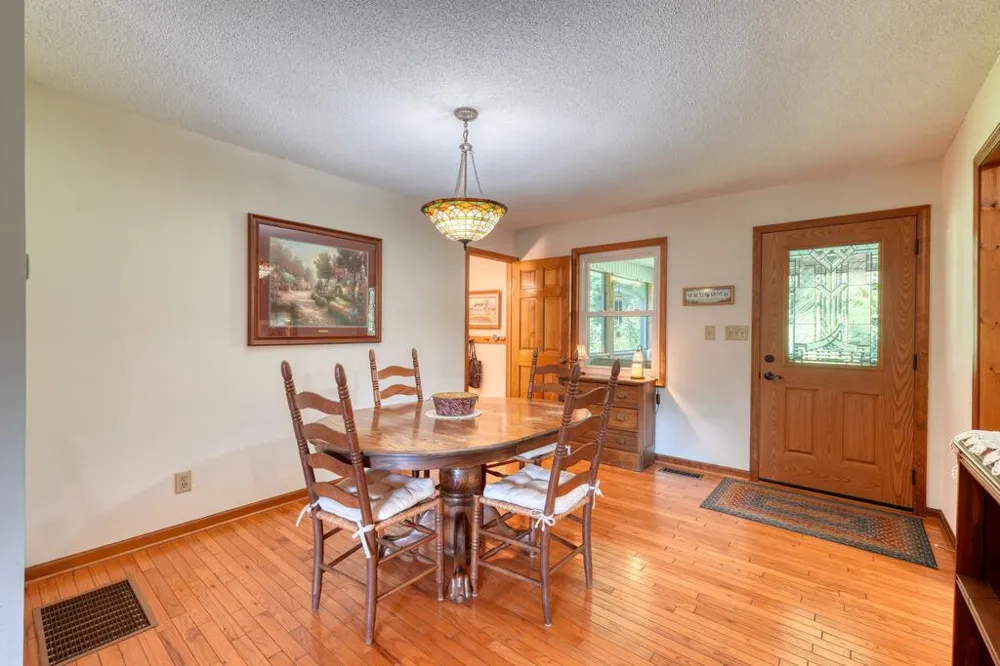 142 Mosley Lane Blairsville, GA 30512