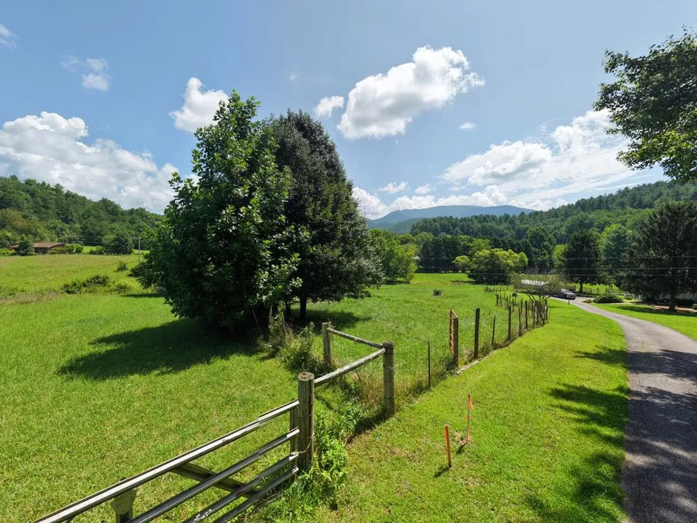 142 Mosley Lane Blairsville, GA 30512