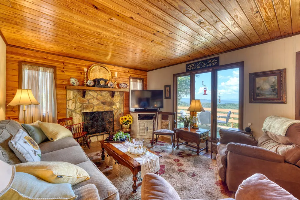 416 Autumn Hills Drive Morganton, GA 30560