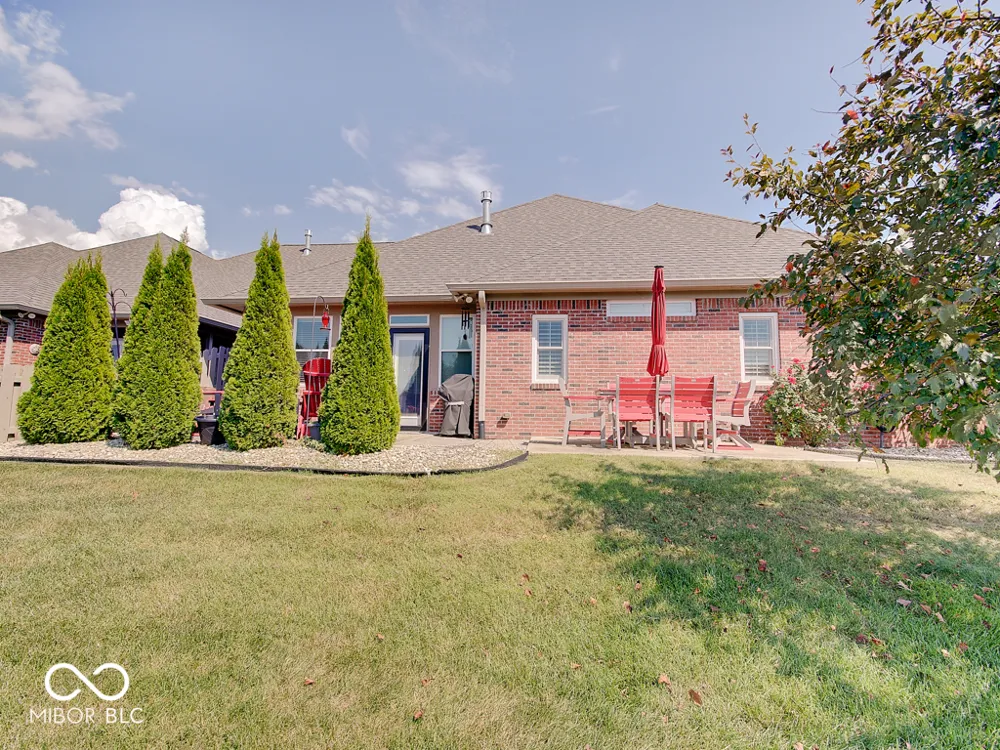 2814 Stones Bay Drive Greenwood, IN 46143