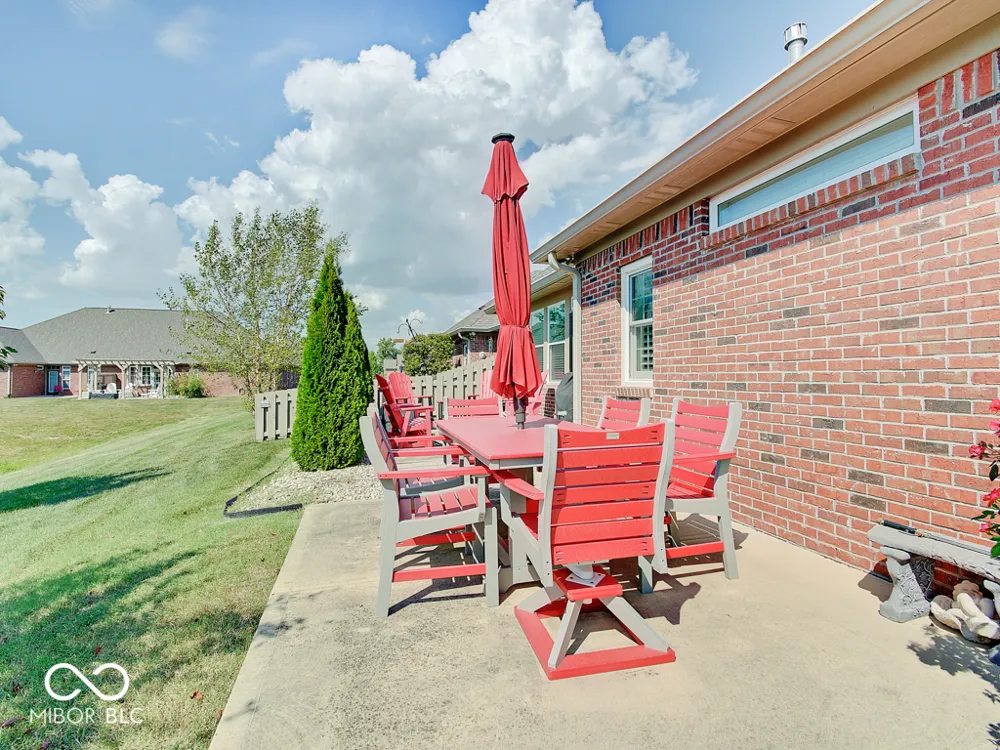 2814 Stones Bay Drive Greenwood, IN 46143