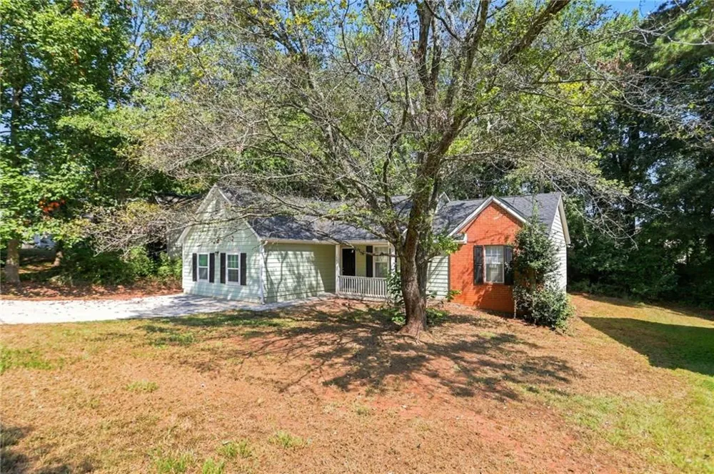 1586 Elizabeth Lane Hampton, GA 30228