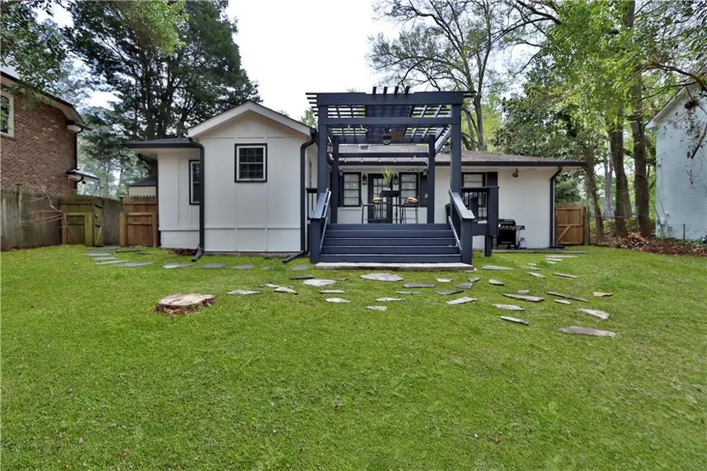 3352 Mathieson Drive NE Atlanta, GA 30305
