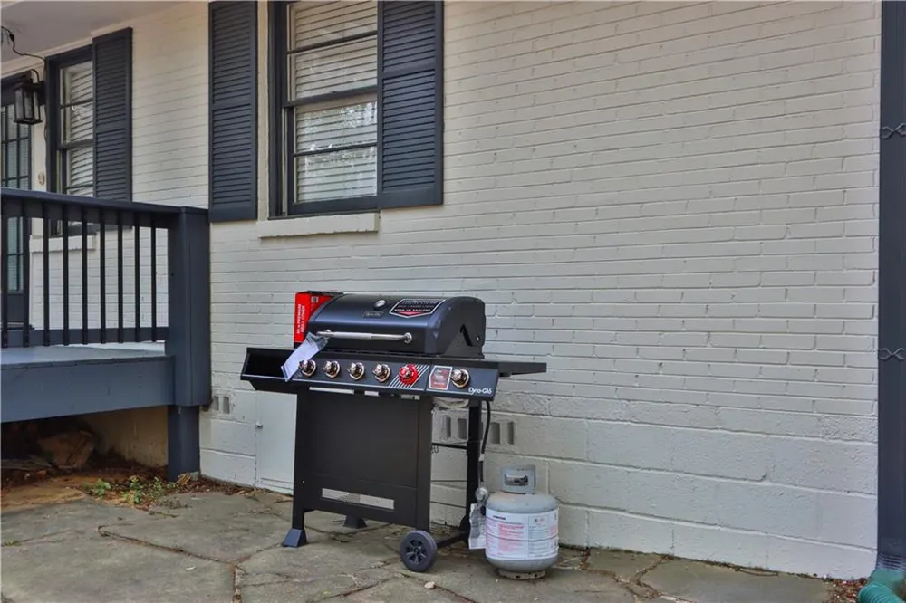 3352 Mathieson Drive NE Atlanta, GA 30305