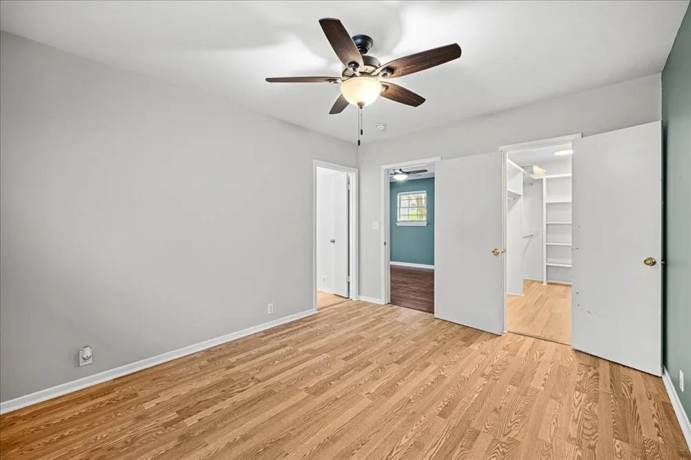206 S Monroe Street La Grange, TX 78945