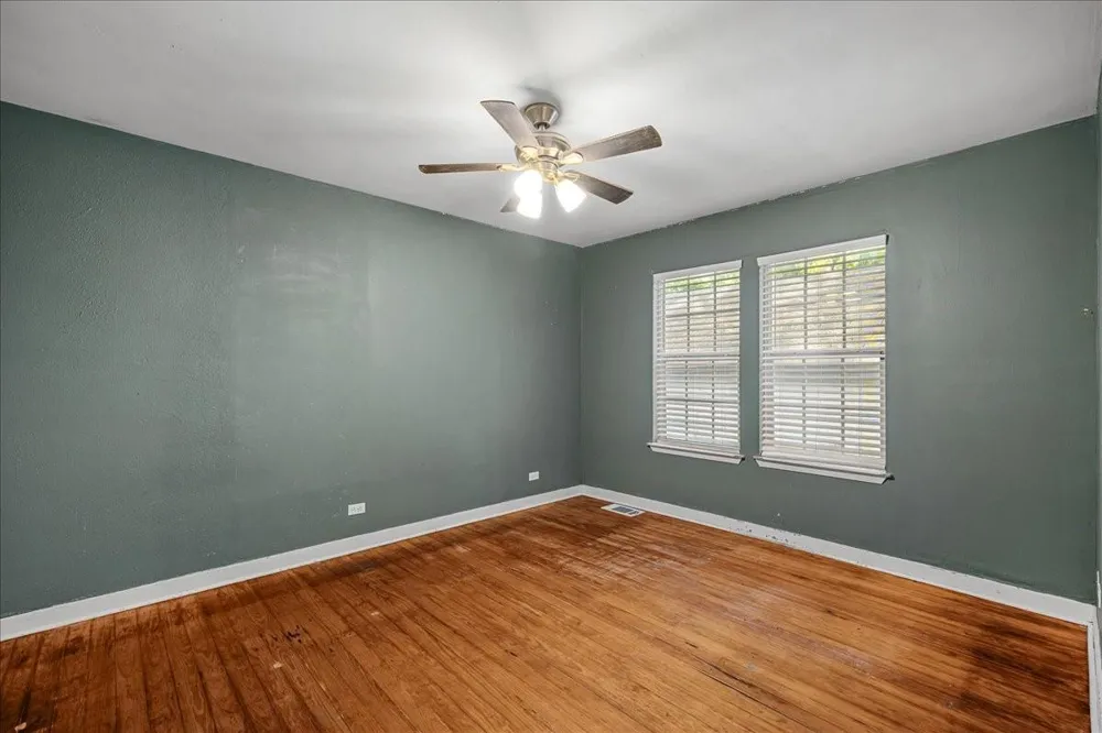 206 S Monroe Street La Grange, TX 78945