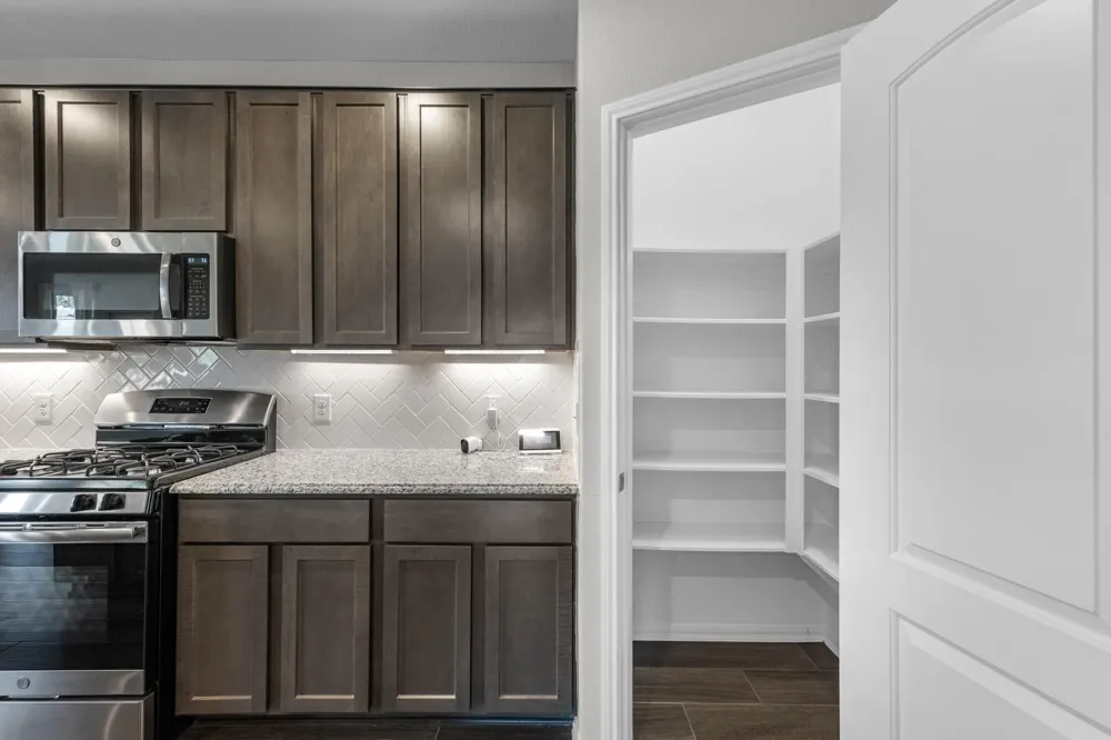 8827 Early Morning Way Rosharon, TX 77583