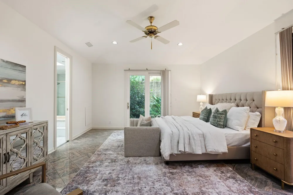 12039 E Circle Drive Houston, TX 77071