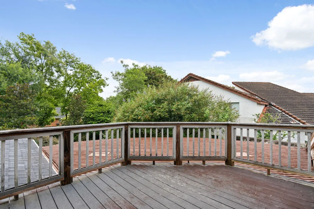 12039 E Circle Drive Houston, TX 77071
