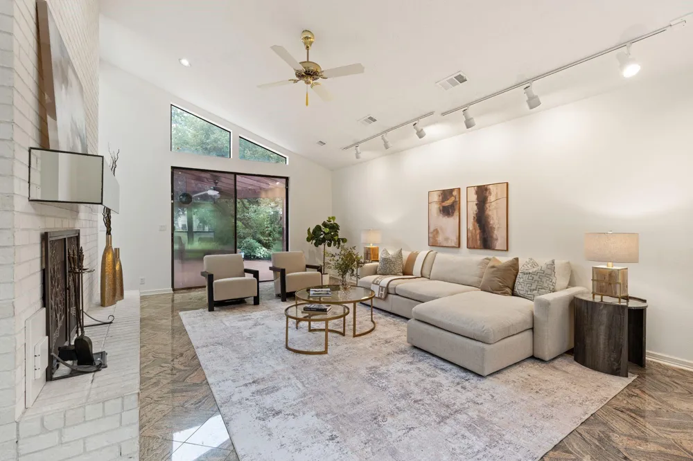 12039 E Circle Drive Houston, TX 77071