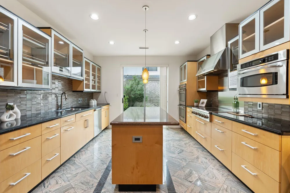 12039 E Circle Drive Houston, TX 77071