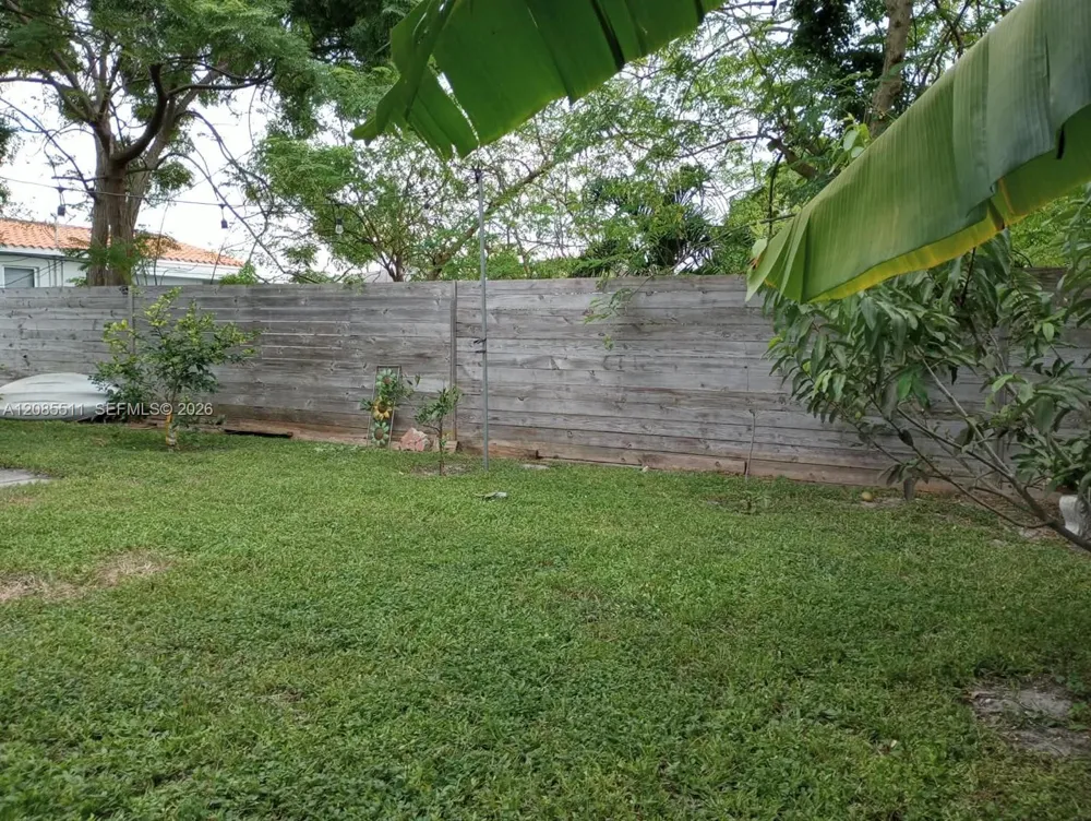 2463 Dewey St #2 Hollywood, FL 33020