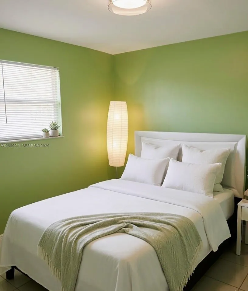 2463 Dewey St #2 Hollywood, FL 33020