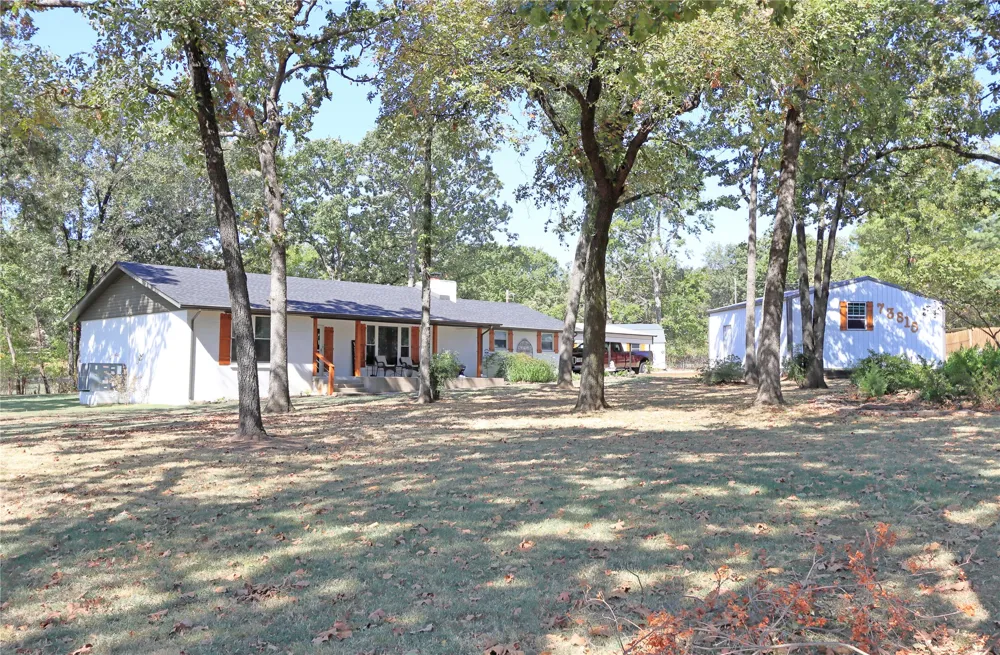 73815 Cyclone Hollow Road Wagoner, OK 74467