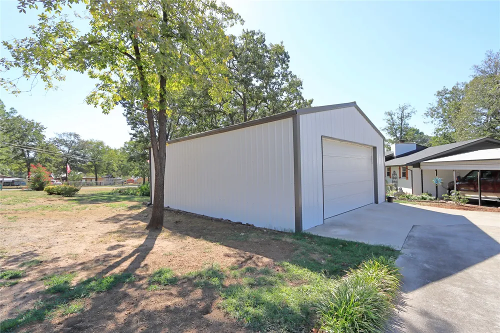 73815 Cyclone Hollow Road Wagoner, OK 74467