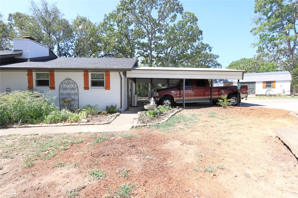 73815 Cyclone Hollow Road Wagoner, OK 74467
