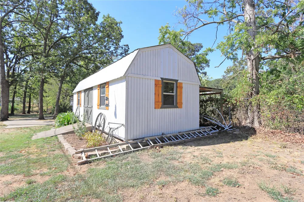 73815 Cyclone Hollow Road Wagoner, OK 74467