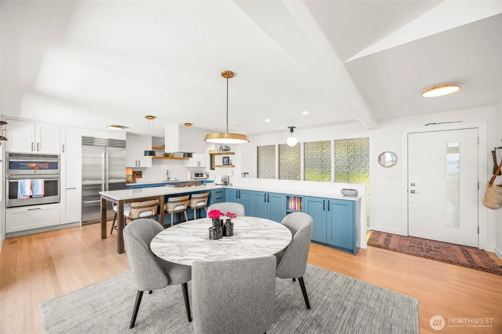 8803 38th Avenue SW Seattle, WA 98126