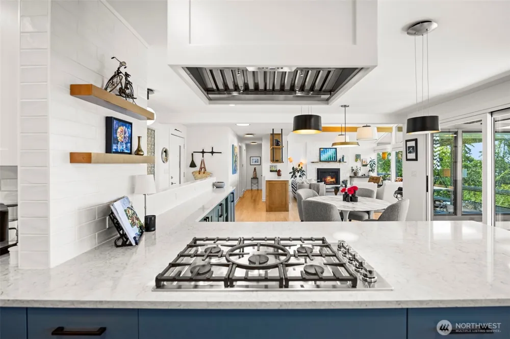 8803 38th Avenue SW Seattle, WA 98126