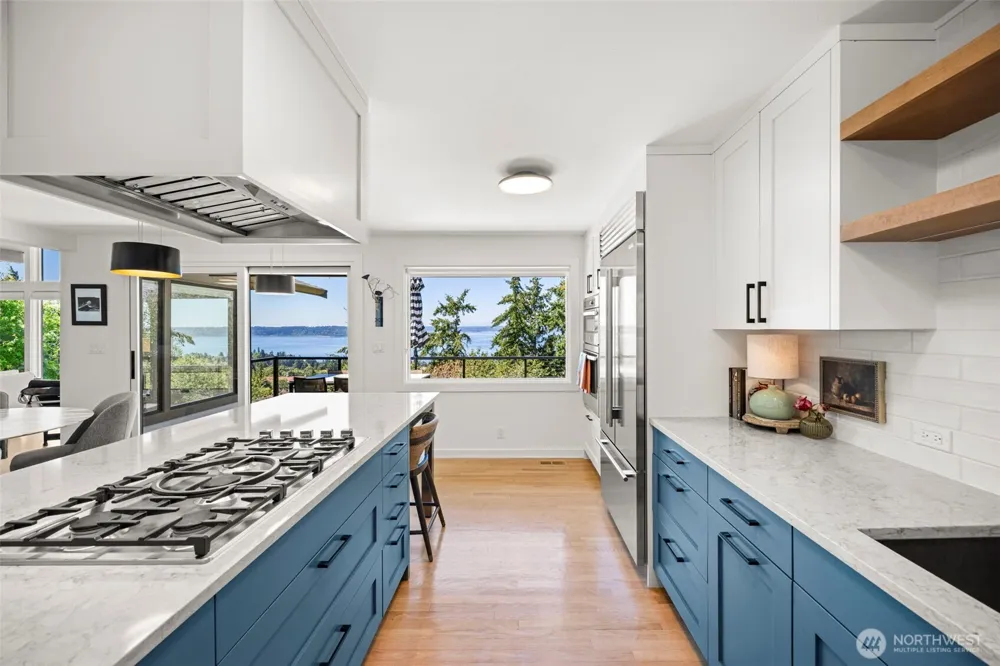 8803 38th Avenue SW Seattle, WA 98126
