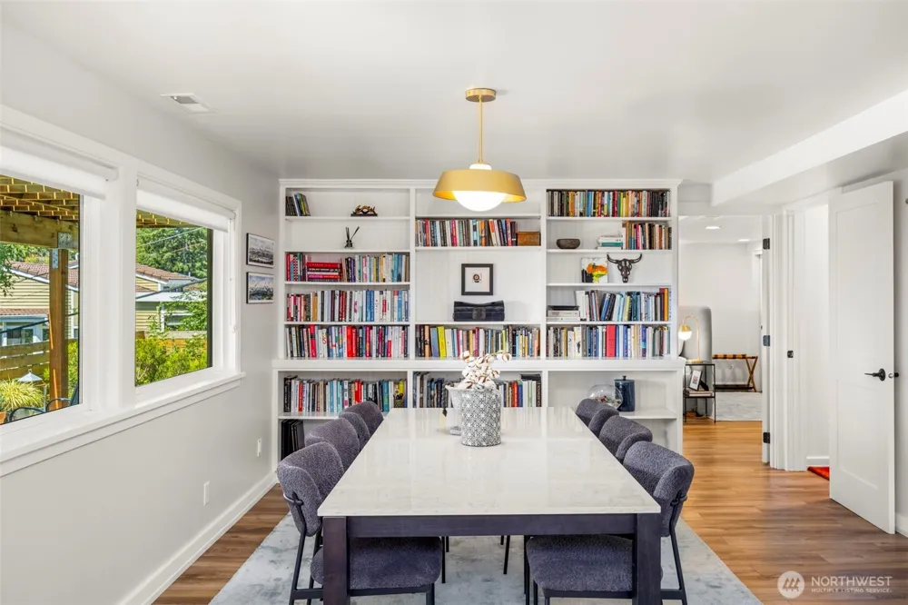 8803 38th Avenue SW Seattle, WA 98126