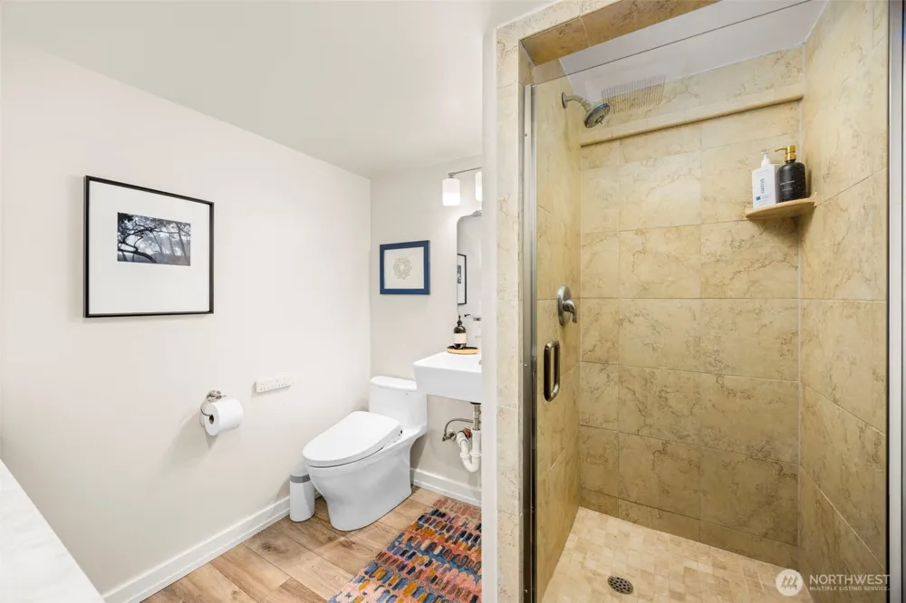 8803 38th Avenue SW Seattle, WA 98126