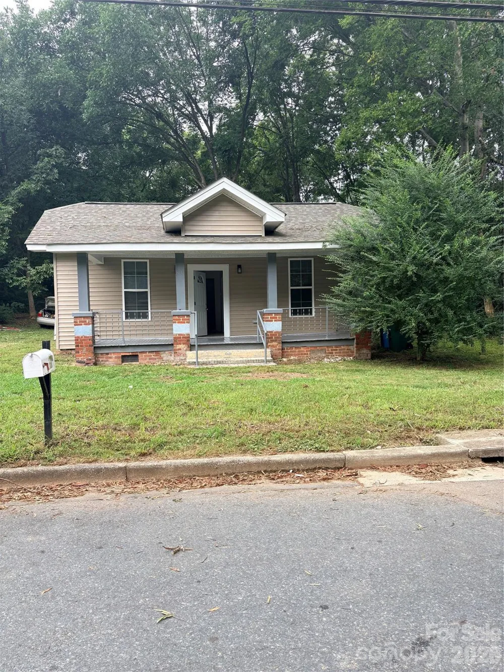 729 Austin Street Albemarle, NC 28001