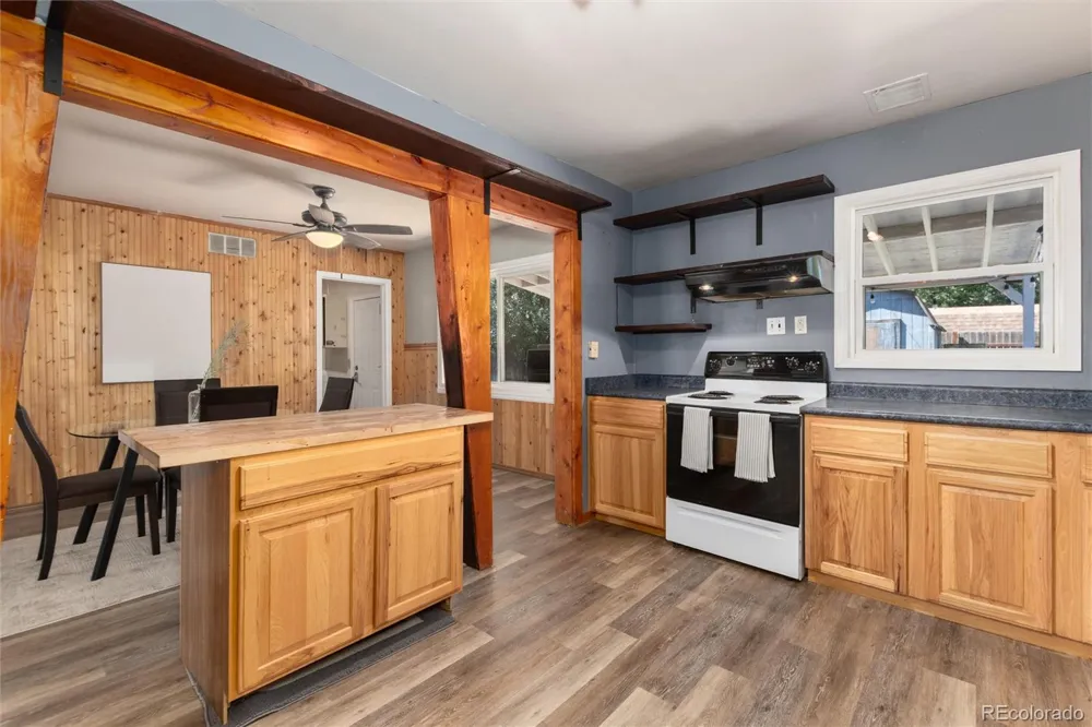 1057 Ursula Street Aurora, CO 80011