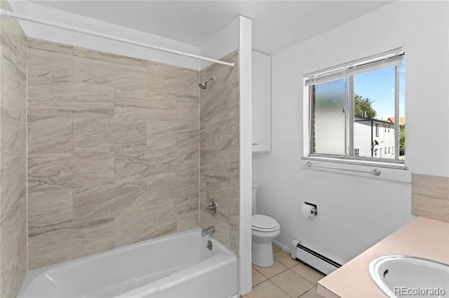 906 Teal Court #902 Colorado Springs, CO 80910
