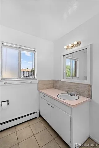 906 Teal Court #902 Colorado Springs, CO 80910