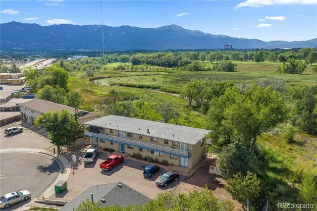 906 Teal Court #902 Colorado Springs, CO 80910