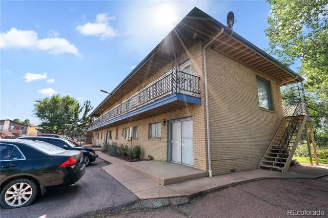 906 Teal Court #902 Colorado Springs, CO 80910