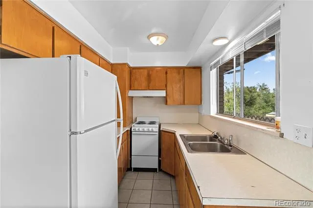 906 Teal Court #902 Colorado Springs, CO 80910
