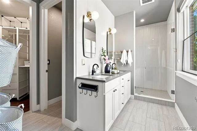 2432 Washington Street Denver, CO 80205