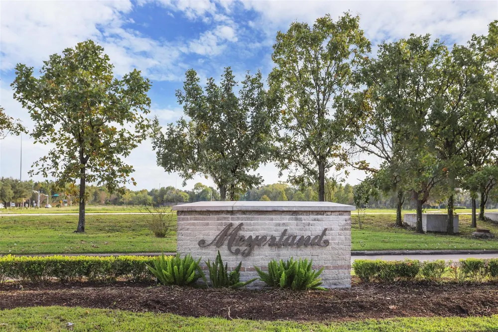 5107 Contour Place Houston, TX 77096