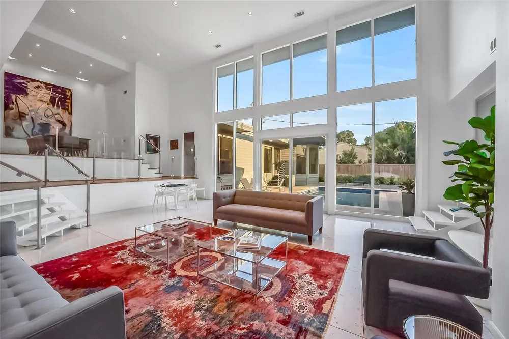 5107 Contour Place Houston, TX 77096