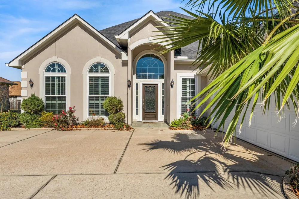 98 Victoria Drive W Montgomery, TX 77356