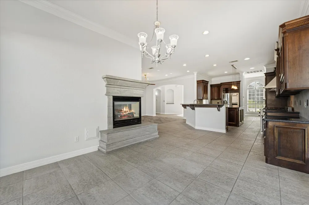 98 Victoria Drive W Montgomery, TX 77356