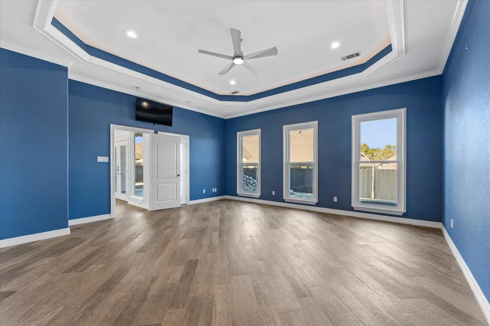 98 Victoria Drive W Montgomery, TX 77356