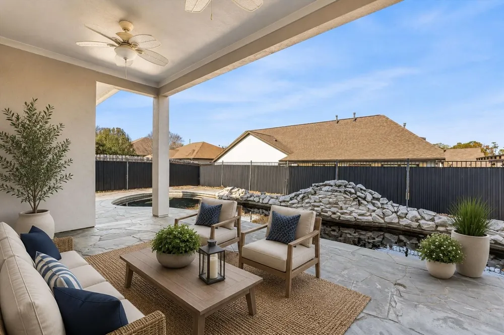 98 Victoria Drive W Montgomery, TX 77356