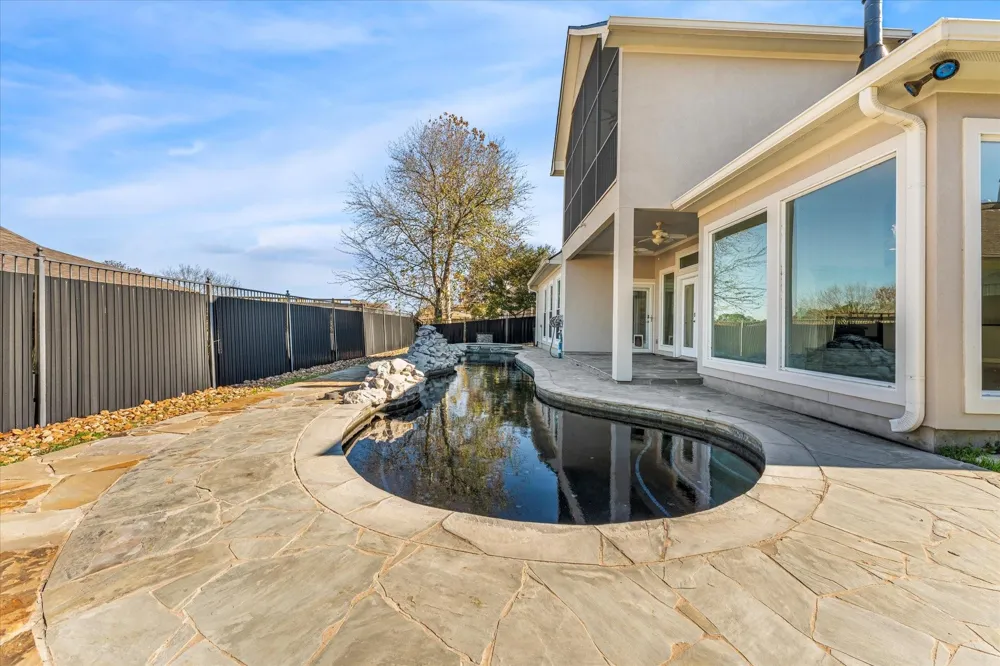 98 Victoria Drive W Montgomery, TX 77356