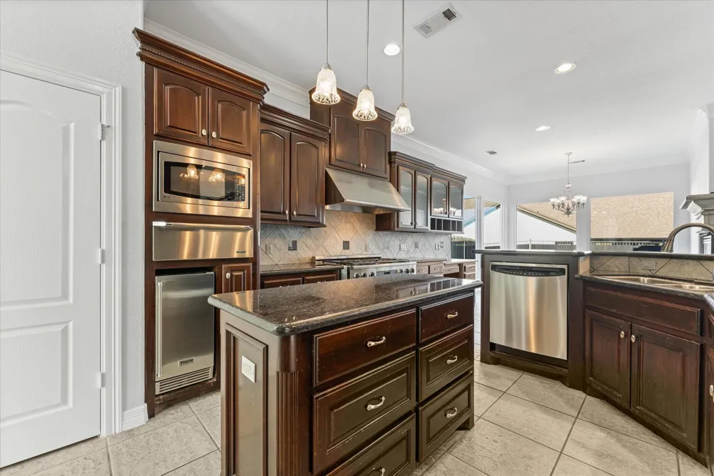 98 Victoria Drive W Montgomery, TX 77356