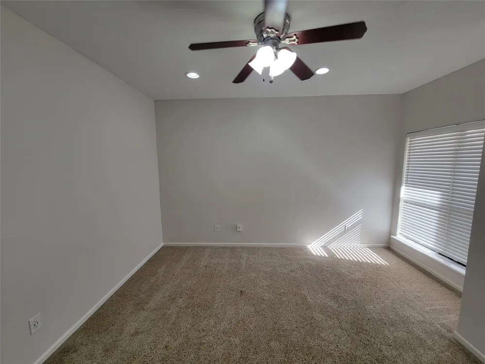 2025 Augusta Drive #303 Houston, TX 77057