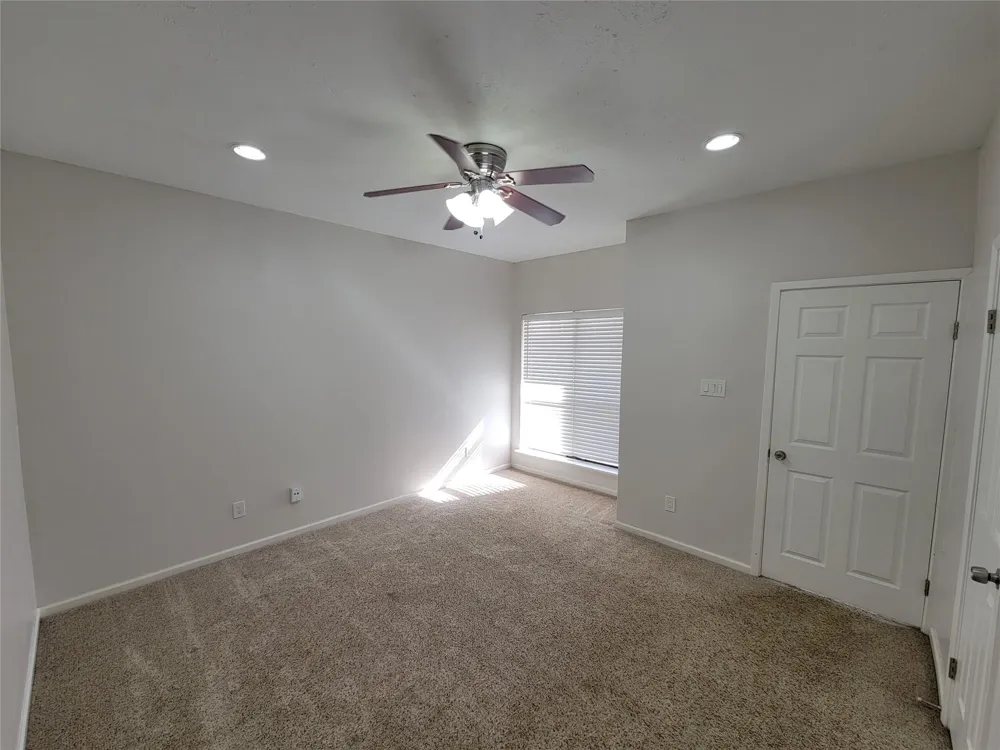 2025 Augusta Drive #303 Houston, TX 77057