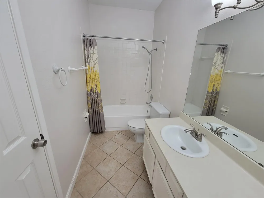 2025 Augusta Drive #303 Houston, TX 77057