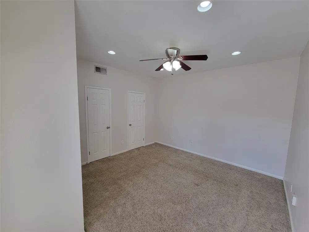 2025 Augusta Drive #303 Houston, TX 77057