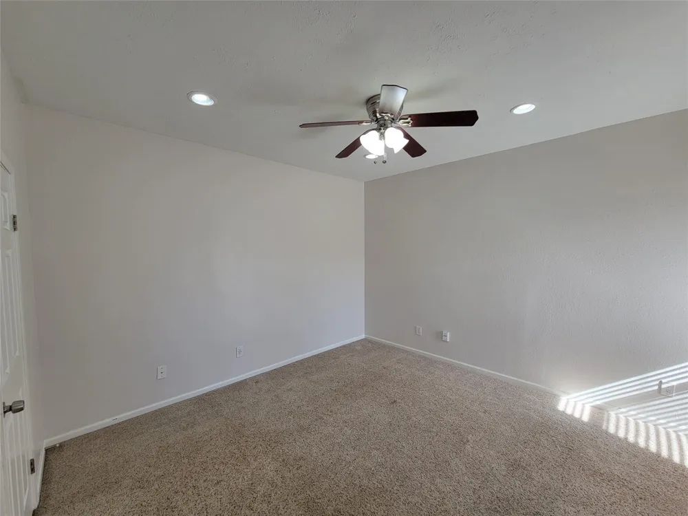2025 Augusta Drive #303 Houston, TX 77057