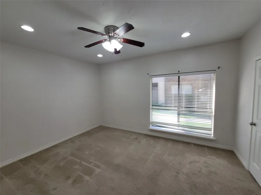 2025 Augusta Drive #303 Houston, TX 77057