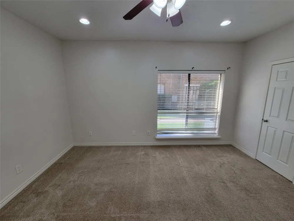 2025 Augusta Drive #303 Houston, TX 77057