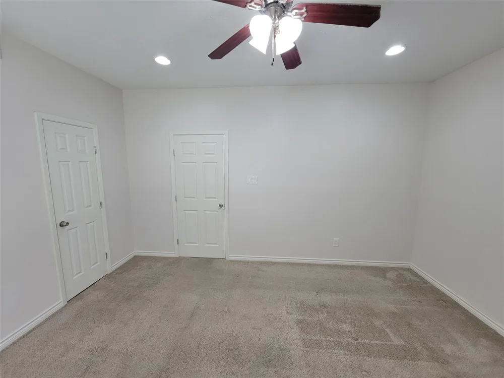 2025 Augusta Drive #303 Houston, TX 77057
